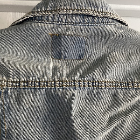 Jean jacket - Picture 5 of 7